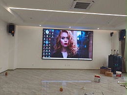 LCD拼接屏和LED屏的区别