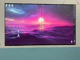 天津滨海某公司55寸3.5mm 2*2液晶拼接屏